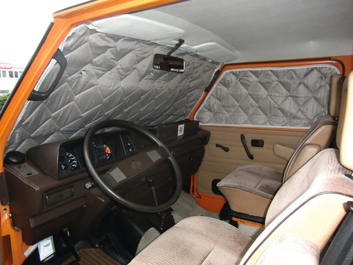 [REIMO-37230] Isofl.Thermom.VW T3 Fhs VW T3 ön kabin yalıtımlı termal perde